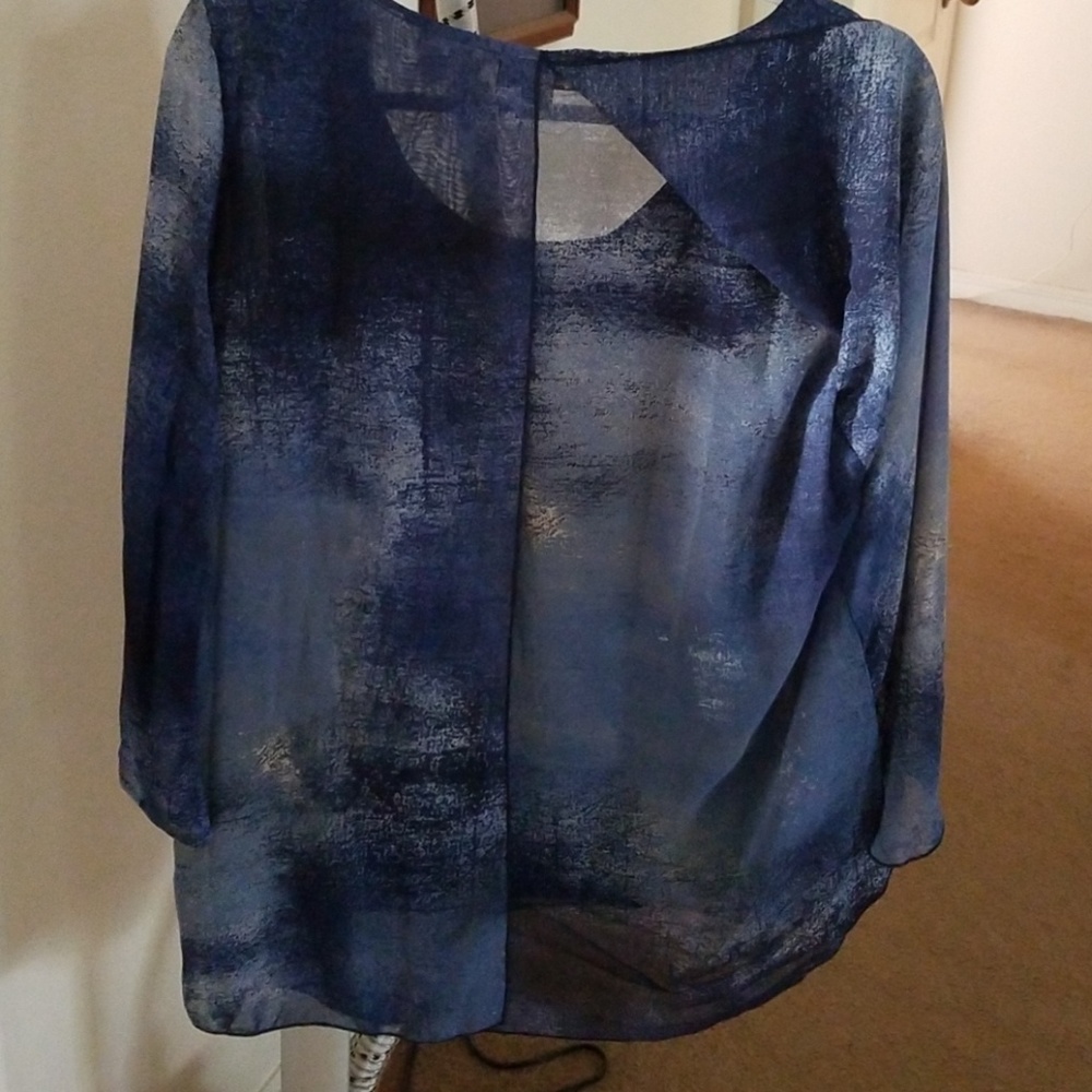 Top - Picture 3 of 4